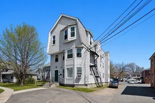 28 Richardson Cir, Framingham, MA 01702 - Photo 4