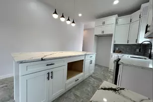 7 Weir Ave, Taunton, MA 02780 - Photo 2