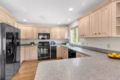278 Whitney, Holyoke, MA 01040 - Photo 12
