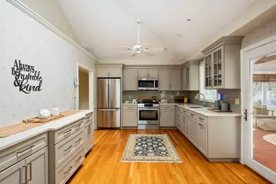 115 Pilgrim Road, Braintree, MA 02184 - Photo 8