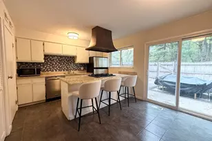 115 Jamestown Dr, Springfield, MA 01108 - Photo 4