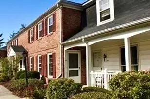 115 Jamestown Dr, Springfield, MA 01108 - Photo 2