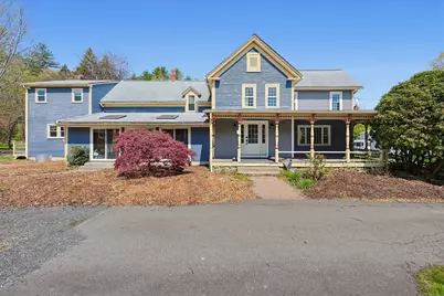 136 Lincoln St, Hudson, MA 01749 - Photo 2
