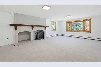 136 Lincoln St, Hudson, MA 01749 - Photo 14