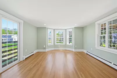 136 Lincoln St, Hudson, MA 01749 - Photo 8