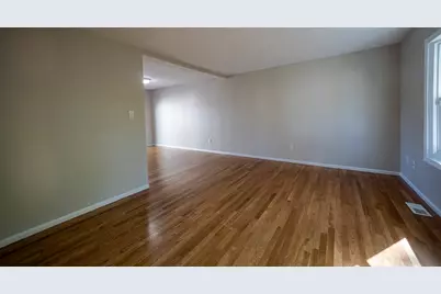 357 Boylston #3, Lowell, MA 01852 - Photo 4