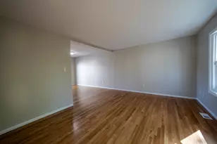 357 Boylston, Lowell, MA 01852 - Photo 4