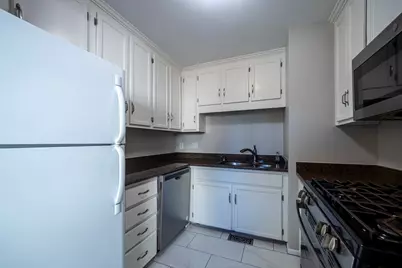 357 Boylston #3, Lowell, MA 01852 - Photo 8