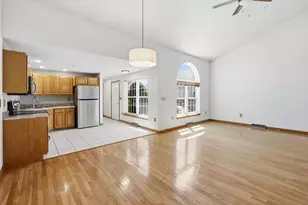 18 Castle Hill Rd, Agawam, MA 01001 - Photo 10