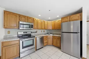 18 Castle Hill Rd, Agawam, MA 01001 - Photo 6