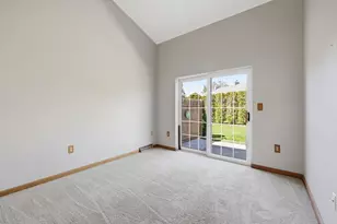18 Castle Hill Rd, Agawam, MA 01001 - Photo 20