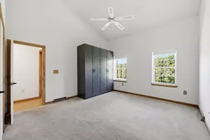 18 Castle Hill Rd, Agawam, MA 01001 - Photo 18
