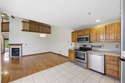 18 Castle Hill Rd #G, Agawam, MA 01001 - Photo 4