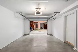 190 Endicott St, Boston, MA 02113 - Photo 26