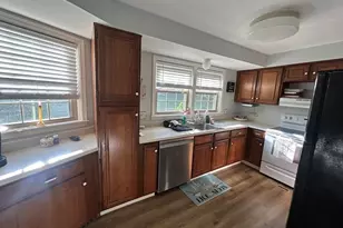 14 Hovey Pond Dr, Grafton, MA 01536 - Photo 8