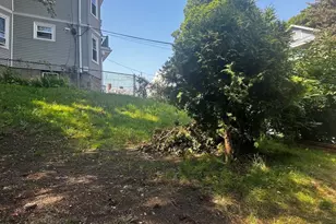 36 Arlington St, Boston, MA 02135 - Photo 22