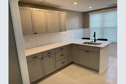 694 King Philip #2, Fall River, MA 02724 - Photo 8
