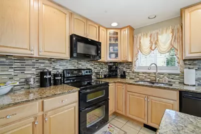 179 Cabinet St, Springfield, MA 01129 - Photo 12