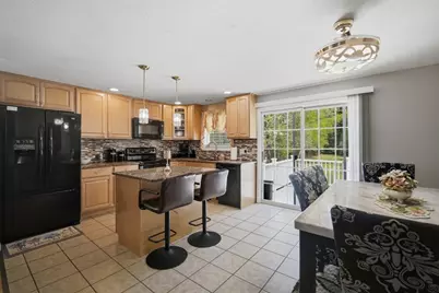 179 Cabinet St, Springfield, MA 01129 - Photo 4