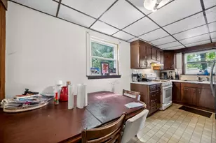2 Mill St, Beverly, MA 01915 - Photo 10