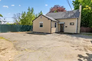 2 Mill St, Beverly, MA 01915 - Photo 2