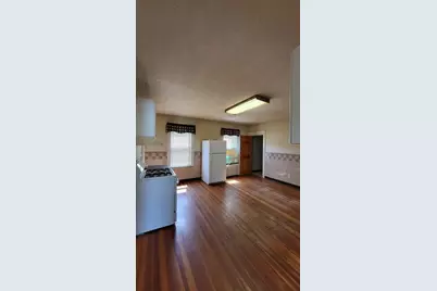 40 Endicott Street #40, Lowell, MA 01854 - Photo 2