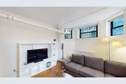 137 Peterborough #32, Boston, MA 02215 - Photo 2