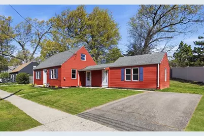 118 Surrey Road, Springfield, MA 01118 - Photo 2