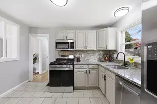 118 Surrey Rd, Springfield, MA 01118 - Photo 10