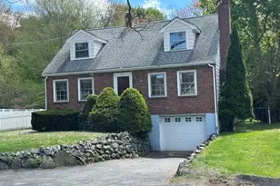 14 Locust St, Woburn, MA 01801 - Photo 1