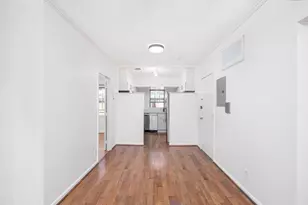 210 Lake Shore Rd, Boston, MA 02135 - Photo 4