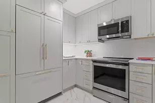 4 Charlesgate E, Boston, MA 02215 - Photo 10