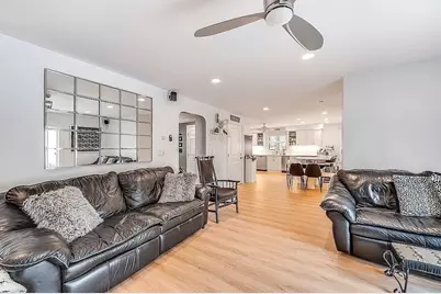 396 Dedham St, Newton, MA 02459 - Photo 10