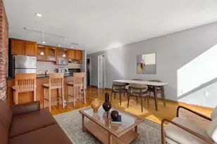 386 Commercial St, Boston, MA 02109 - Photo 2