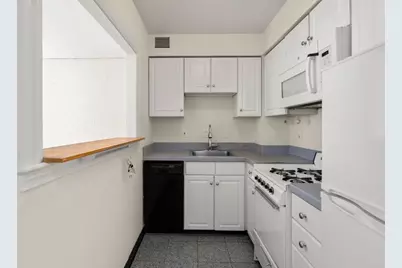 21 Bowdoin #2C, Boston, MA 02114 - Photo 8