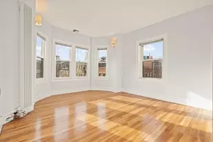 37 Revere St, Boston, MA 02114 - Photo 10