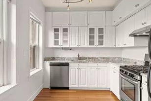 37 Revere St, Boston, MA 02114 - Photo 6