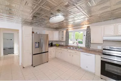 11 Pitt Rd, Framingham, MA 01701 - Photo 8