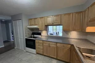 1 Summit Dr, Reading, MA 01867 - Photo 10