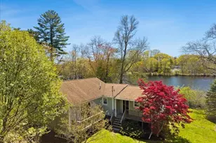 74 Lakeview Ave, Taunton, MA 02780 - Photo 4