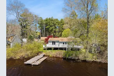 74 Lakeview Ave, Taunton, MA 02780 - Photo 2