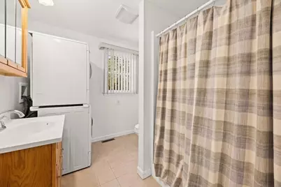 74 Lakeview Ave, Taunton, MA 02780 - Photo 30