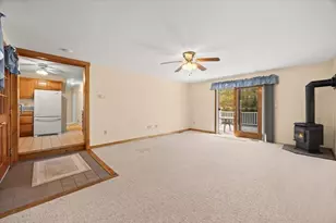 74 Lakeview Ave, Taunton, MA 02780 - Photo 12