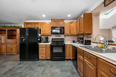 11 Riverside Dr, Webster, MA 01570 - Photo 12
