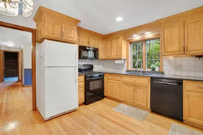 6 Garden Ln, Wilbraham, MA 01095 - Photo 6