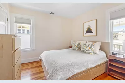 12 Ringefield St. #2, Cambridge, MA 02140 - Photo 10