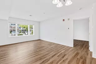 24 Greenleaves Dr, Amherst, MA 01002 - Photo 14