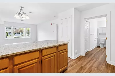 24 Greenleaves Dr #406, Amherst, MA 01002 - Photo 4