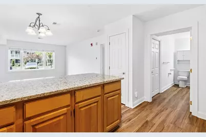 24 Greenleaves Dr #406, Amherst, MA 01002 - Photo 4