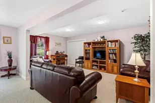 24 Greenleaves Dr, Amherst, MA 01002 - Photo 22